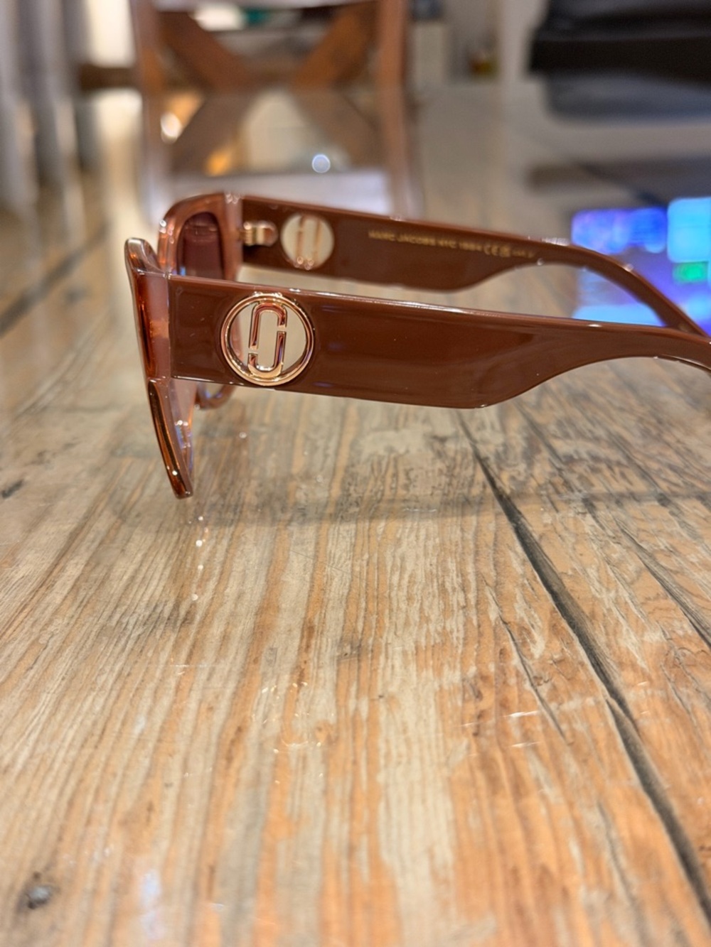 Marc Jacobs Oversized Square Sunglasses in Translucent Pink-Brown - Picture 4 of 11